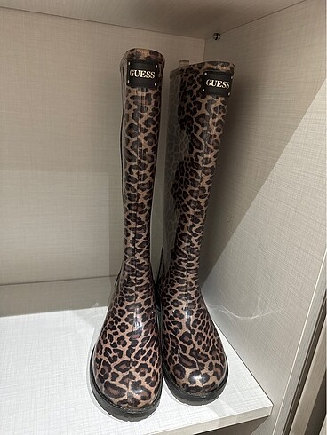 Guess yağmur çizmesi