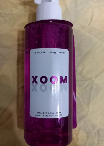 Xoom Yüz Temizleyici Sıvı 250 ml
