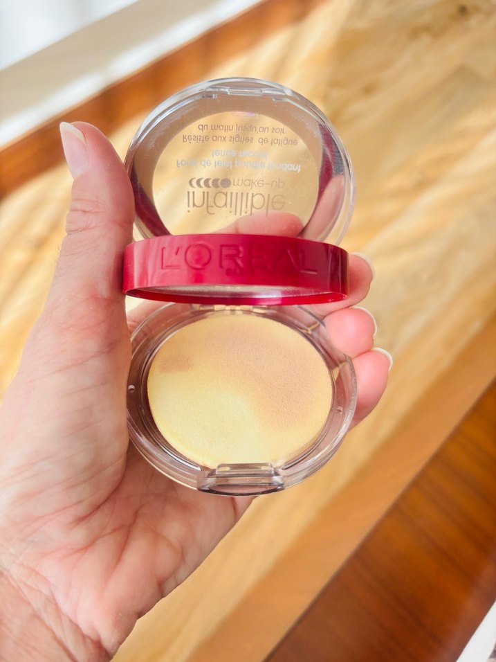 L'Oréal Infaillible Pudra Fondöten - Açık Bej - Görsel 2