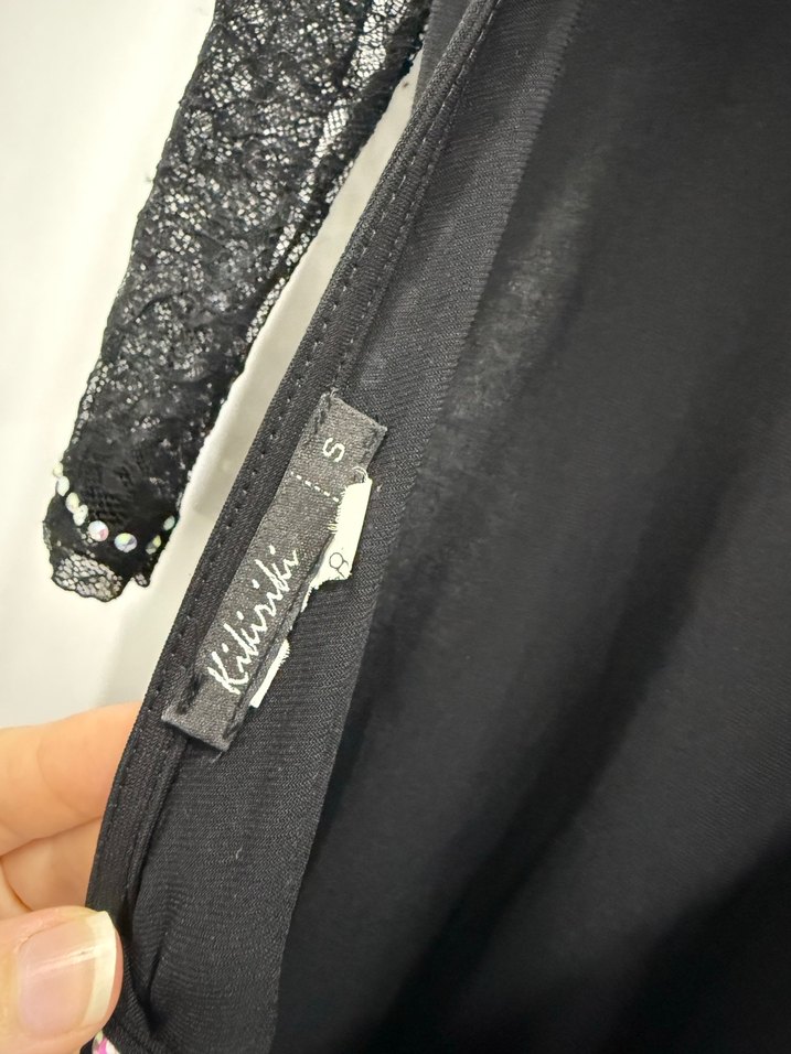 Uzun Kollu Parlak Siyah  Elbise - Görsel 4