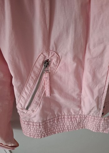 pembe benetton  yağmurluk - Görsel 2