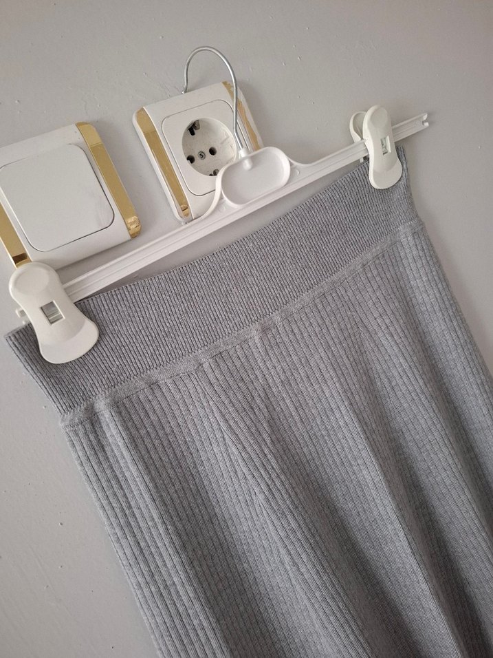 Gri Uzun parçalı triko Etek - Görsel 2