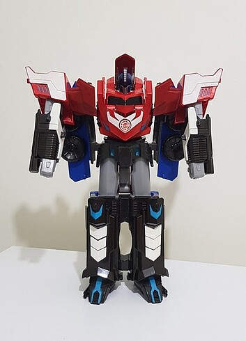 HASBRO TRANSFORMERS MEGA OPTİMUS PRİME