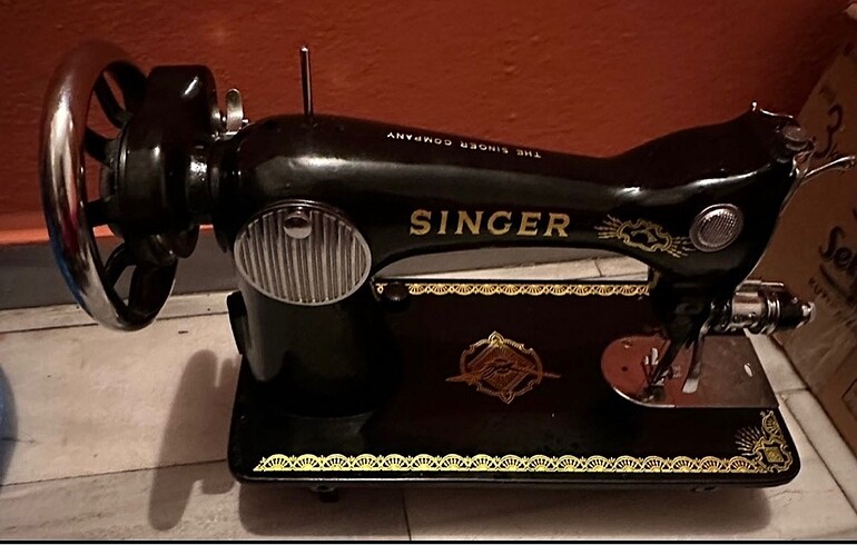 Beden SINGER Dikiş Makinası.