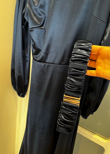 Uzun Kollu Mavi Saten Drapeli Elbise - Görsel 2