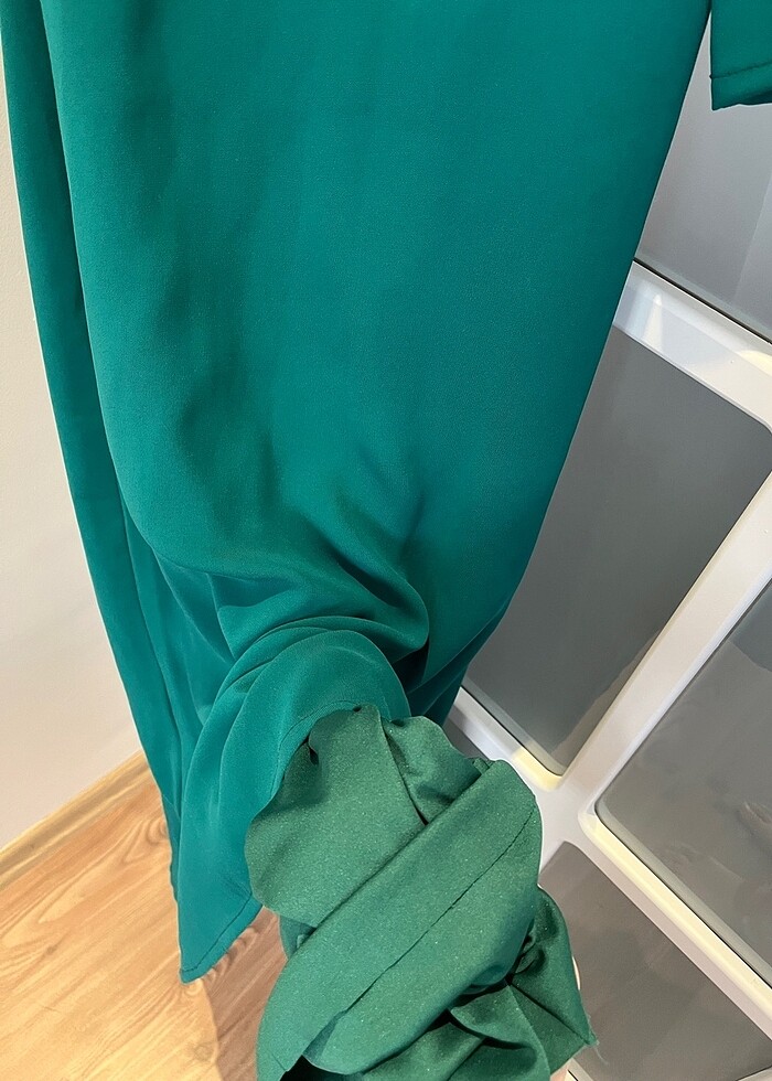 abiye zümrüt yeşilidir - Görsel 5