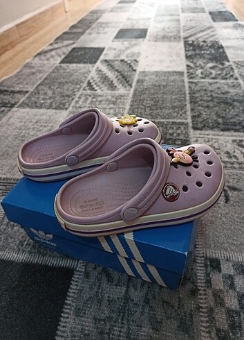 24 Beden Crocs terlik
