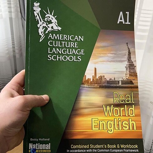 National English İngilizce kitabı