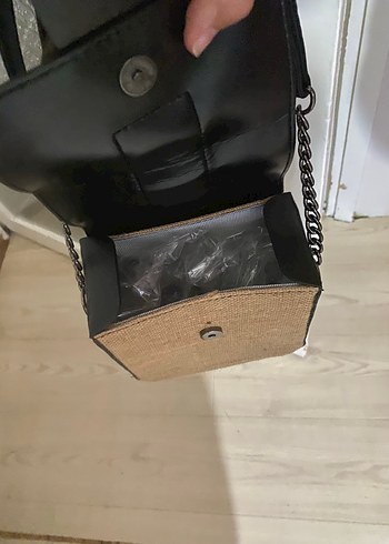Diğer Kemer Detaylı Siyah Yılan Derisi Desenli Kadın Çanta