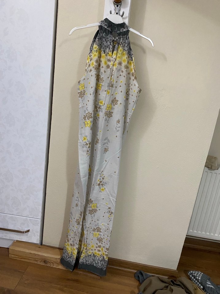 Bohem Gri Çiçekli Yüksek Yakalı Plaj Elbisesi - Görsel 3