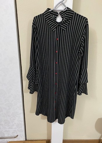 Düğmeli Siyah Beyaz Çizgili Kadın Tunik - Görsel 2