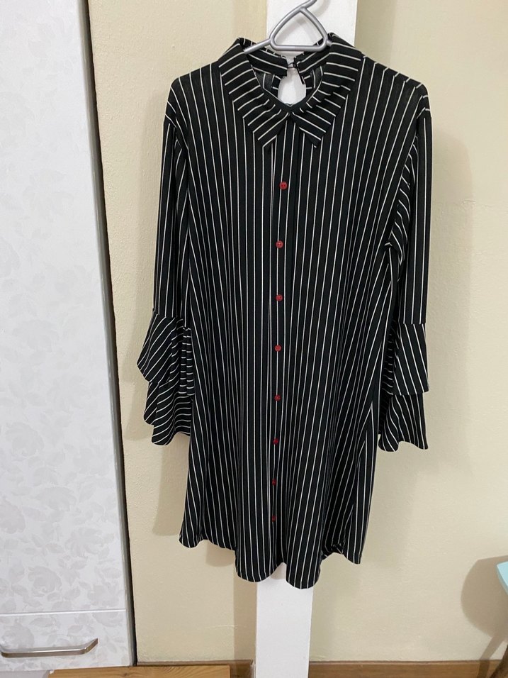 Düğmeli Siyah Beyaz Çizgili Kadın Tunik - Görsel 2