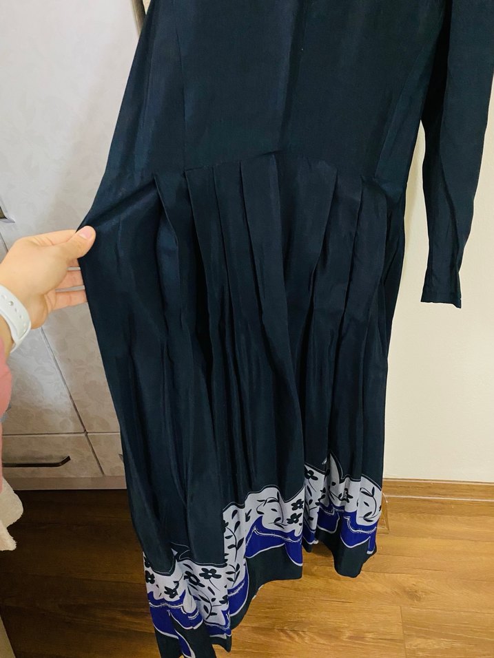 Uzun Mavi Desenli Kadın Elbise - Görsel 3