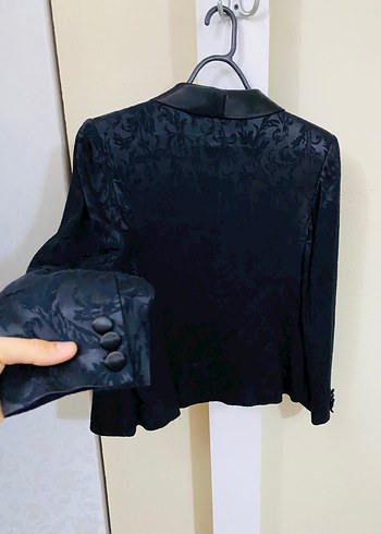 Siyah Kadife Dokulu Düğmeli Kadın Blazer - Görsel 4