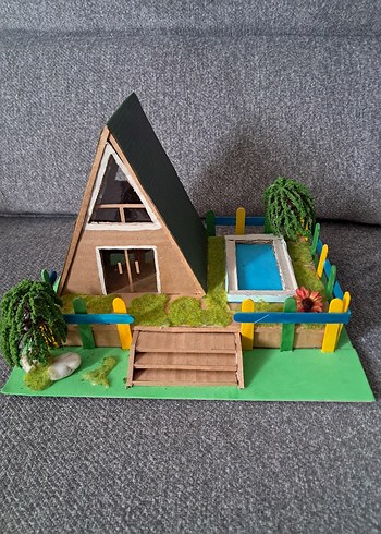 Yeşil Üçgen Ev Model Kiti - Görsel 2