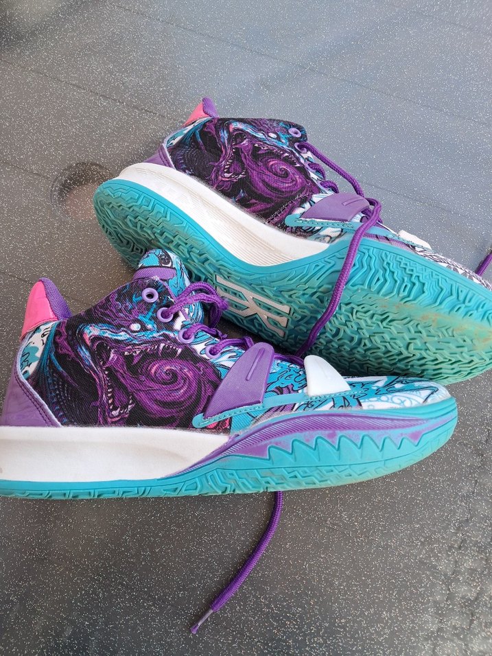 Mor Baskılı Basketbol Ayakkabısı - Görsel 3