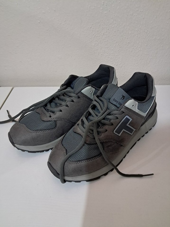 Gri Günlük Bağcıklı Spor Ayakkabı - Görsel 3