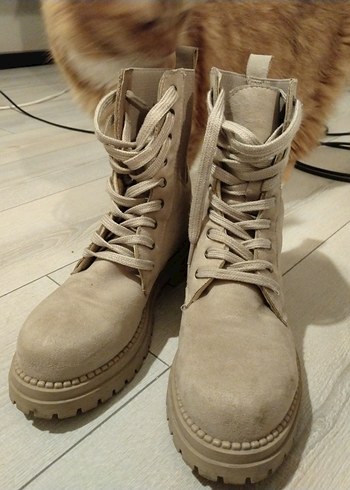 Bej Süet Bağcıklı Blok Topuk Kadın Bot - Görsel 5