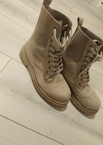 Bej Süet Bağcıklı Blok Topuk Kadın Bot - Görsel 3