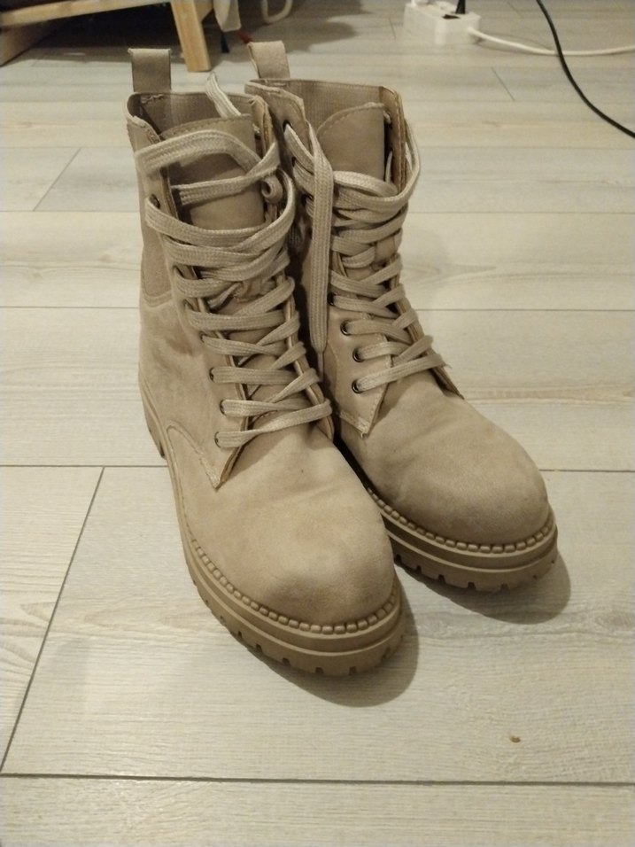 Bej Süet Bağcıklı Blok Topuk Kadın Bot - Görsel 4