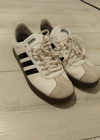 Adidas 39