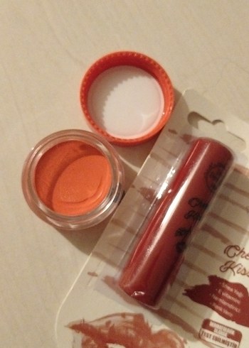 Beden Flormar Kırmızı lip & cheek blush