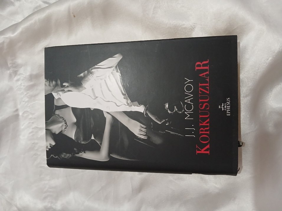 J.J. McAvoy Roman Seti - 3 Kitap - Görsel 4