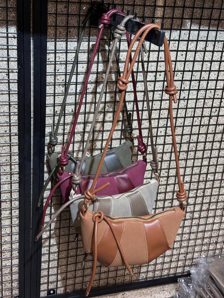 Nakışlı, Tokalı, Çok Renkli Deri Kadın Çantası - Görsel 5