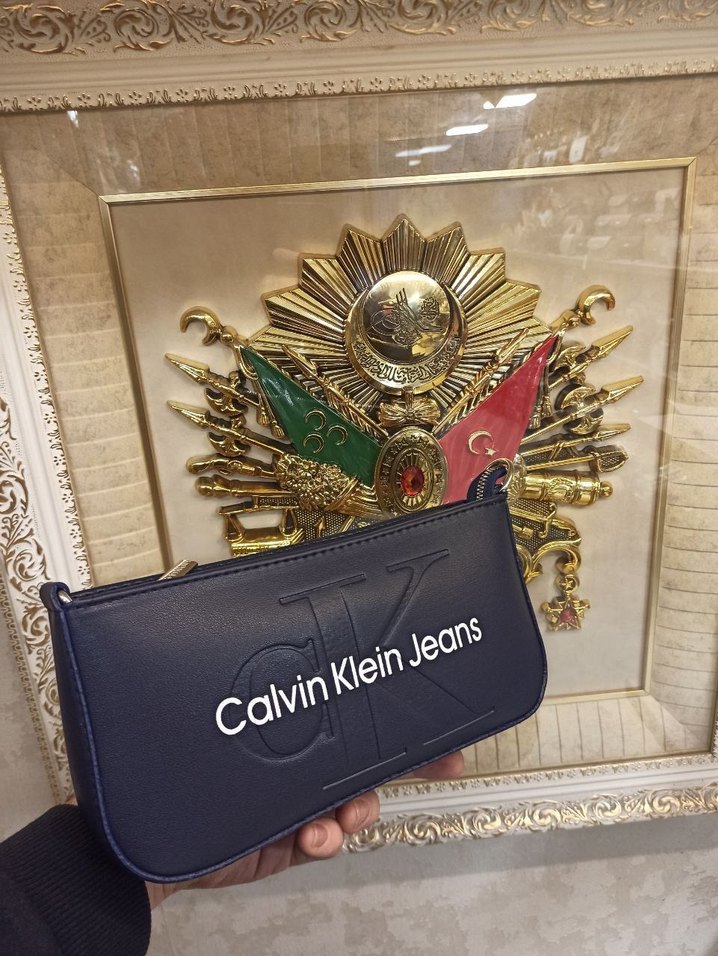 Calvin Klein Jeans Fermuarlı Deri Kadın Çanta - Görsel 4