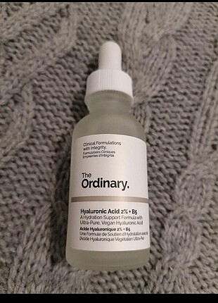 The ordinary hyaluronic serum 