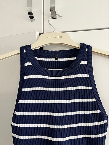 Trendyol & Milla Trendyol sıfır kol body crop