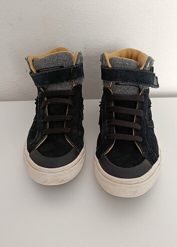 34 Beden Orijinal erkek çocuk converse