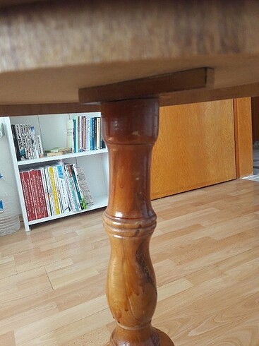 Beden Yuvarlak sehpa masa