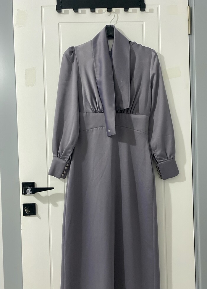 Saten elbise - Görsel 3