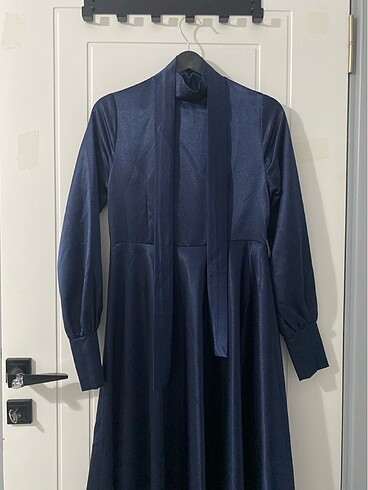 Saten elbise - Görsel 11