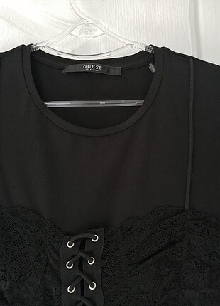 Guess Guess tül detaylı tişört