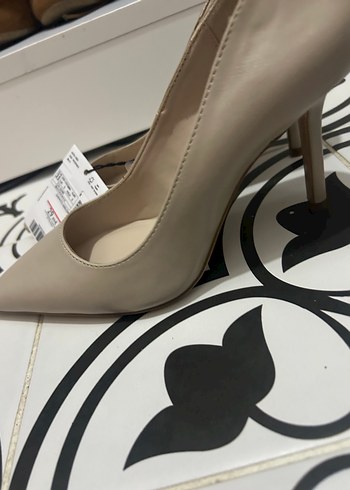 Bej Stiletto Topuklu Kadın Ayakkabı - Görsel 2