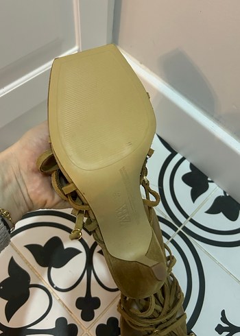 Bej Süet Topuklu Kadın Sandalet - Görsel 3