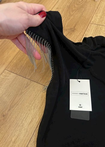 Zincir Detaylı Siyah Kolsuz Mini Tişört - Görsel 2