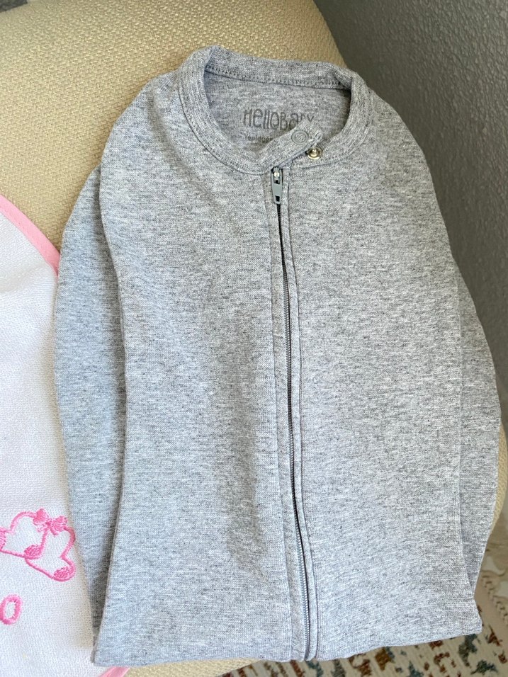 Önlük ve yeni doğan kundak yeni. - Görsel 3