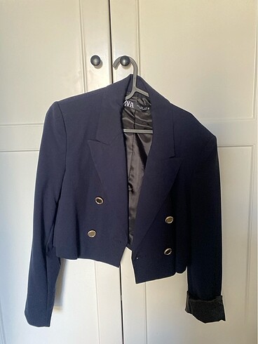 Zara crop blazer