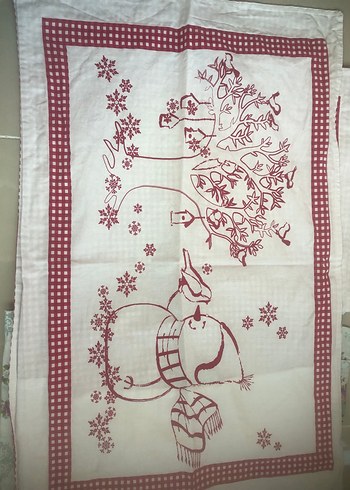 English Home Bordo ve Çiçek Desenli yastık kılıfı