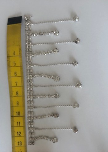 İşlemeli Zincir Detaylı Beyaz Kadın El Zinciri - Görsel 2