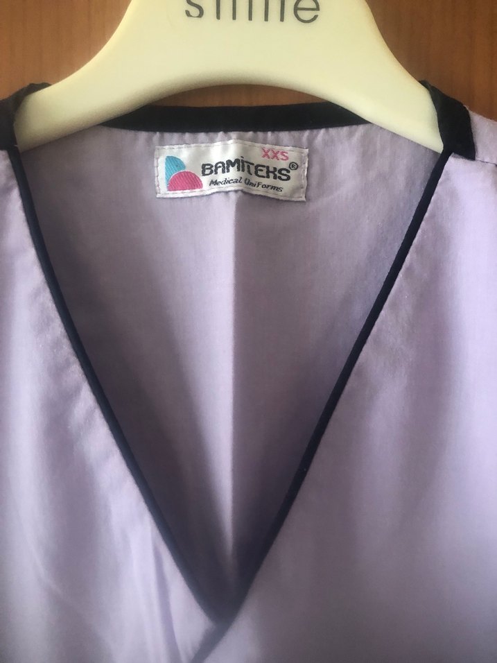 Mor V Yakalı Hastane kıyafeti - Görsel 4