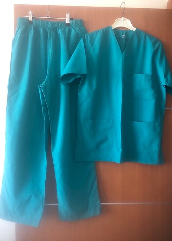 Koyu Yeşil Hastane Takımı Kısa Kollu - Görsel 2