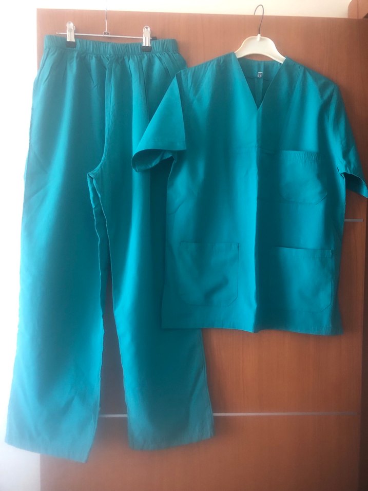 Koyu Yeşil Hastane Takımı Kısa Kollu - Görsel 2