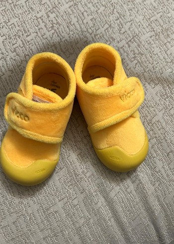 Kız Çocuk Sarı Sıcak Terlik Velcro - Görsel 4