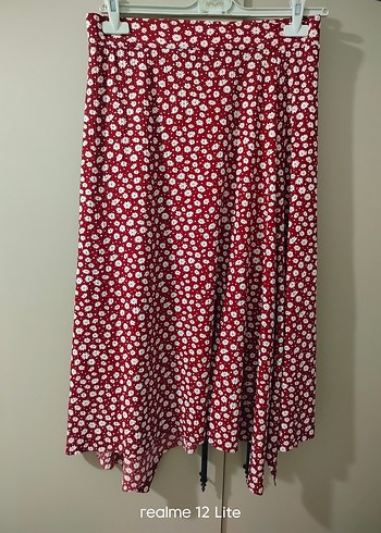 Kırmızı etek - Görsel 2