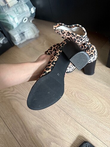 36 Beden Topuklu leopar bot