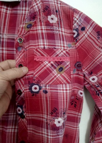 çocuk Kollu Düğmeli Kırmızı Batik Gömlek - Görsel 3